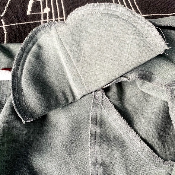 Vintage Women’s suit jacket w shoulder pads - Picture 5 of 6